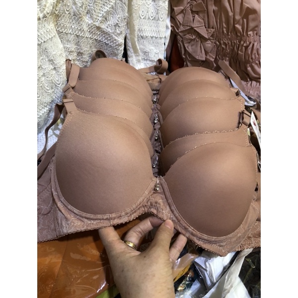 Áo ngực mút vừa nâng nhẹ