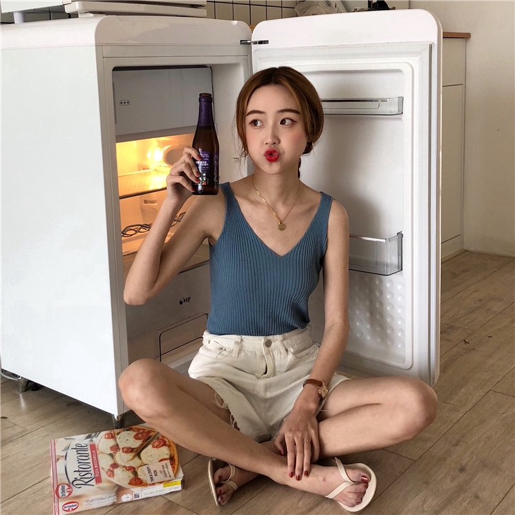 IELGY    Áo Tank Top Dệt Kim Cổ Chữ V Dáng Ôm Phong Cách Cổ Điển Thời Trang Cho Nữ