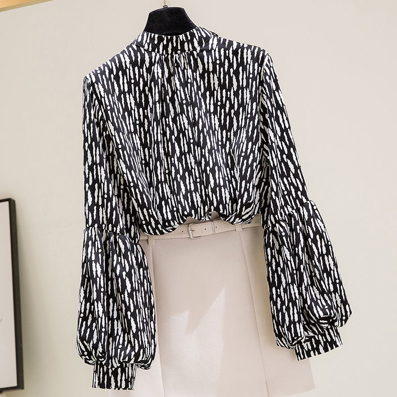 Áo Sơ Mi Chiffon Tay Phồng Dài In Hoa Kiểu Retro Xinh Xắn Cho Nữ