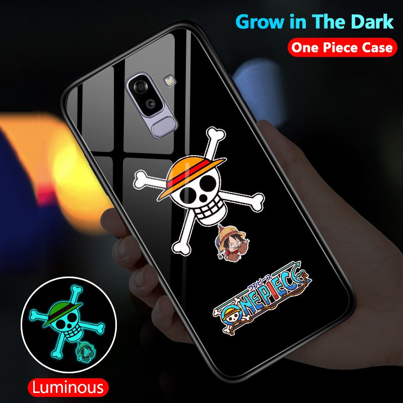 Ốp điện thoại kính dạ quang in hình One Piece Luffy cho Samsung Galaxy J7 Prime J8 J4 2018 Plus J7310
