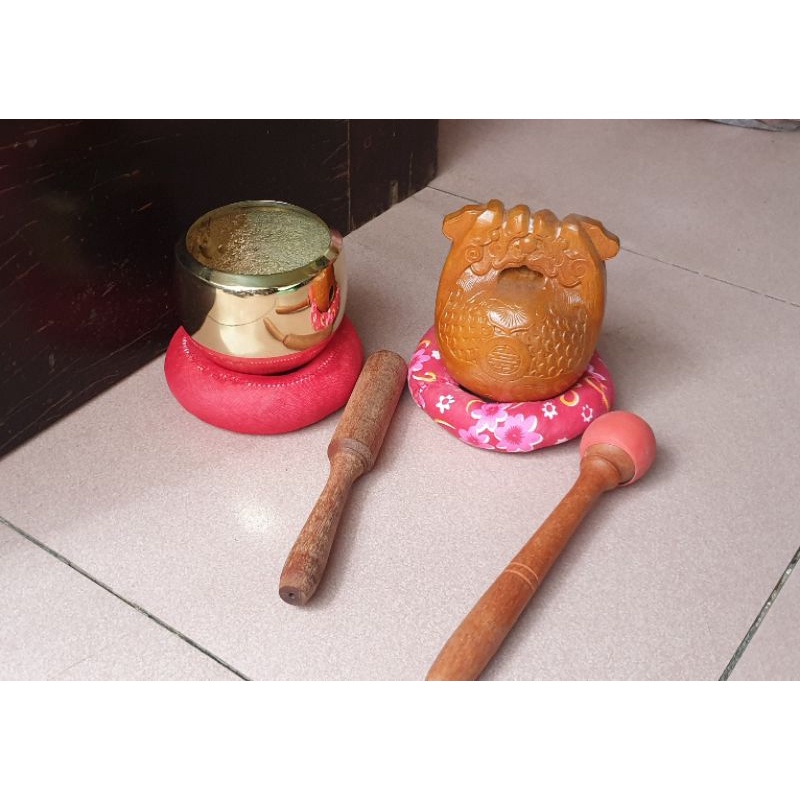 Chuông VN, mõ lõi mít đặc biệt tiếng êm dùi bọc cao su đk 9cm, 10cm