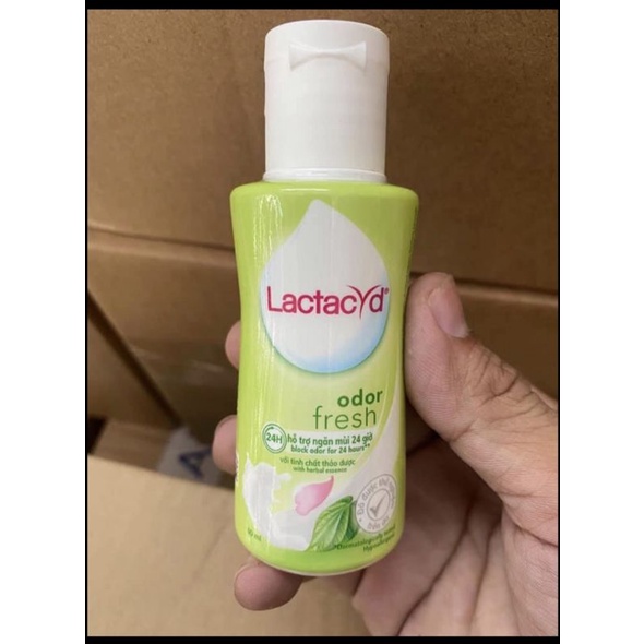 Dung dịch vệ sinh Lactecy 60ml Lá Trầu Không & Nước Hoa Hồng