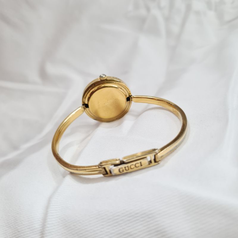Đồng hồ nữ cổ điển Gucci /Swiss made/máy pin