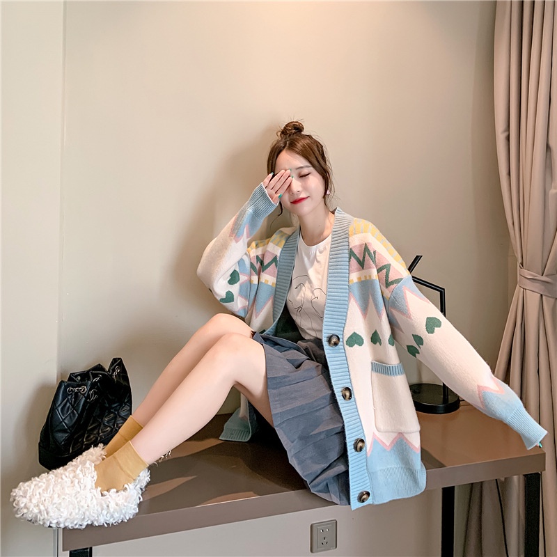Áo sweater cardigan IELGY vải dày in họa tiết trái tim dáng rộng dễ mặc phong cách Hàn Quốc dành cho bạn nữ