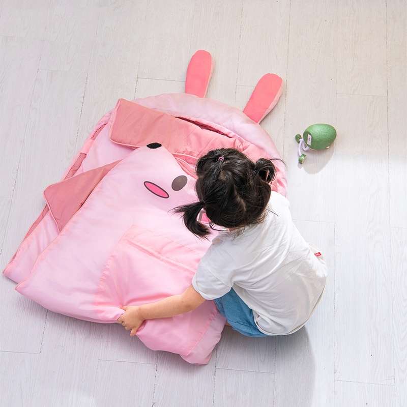 Túi ngủ màu hồng họa tiết hoạt hình cho dành bé