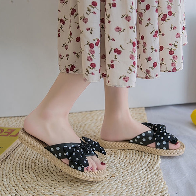 IELGY Korean Fashion Outer Wear Slippers Women Flat Flip Flop Beach Slippers