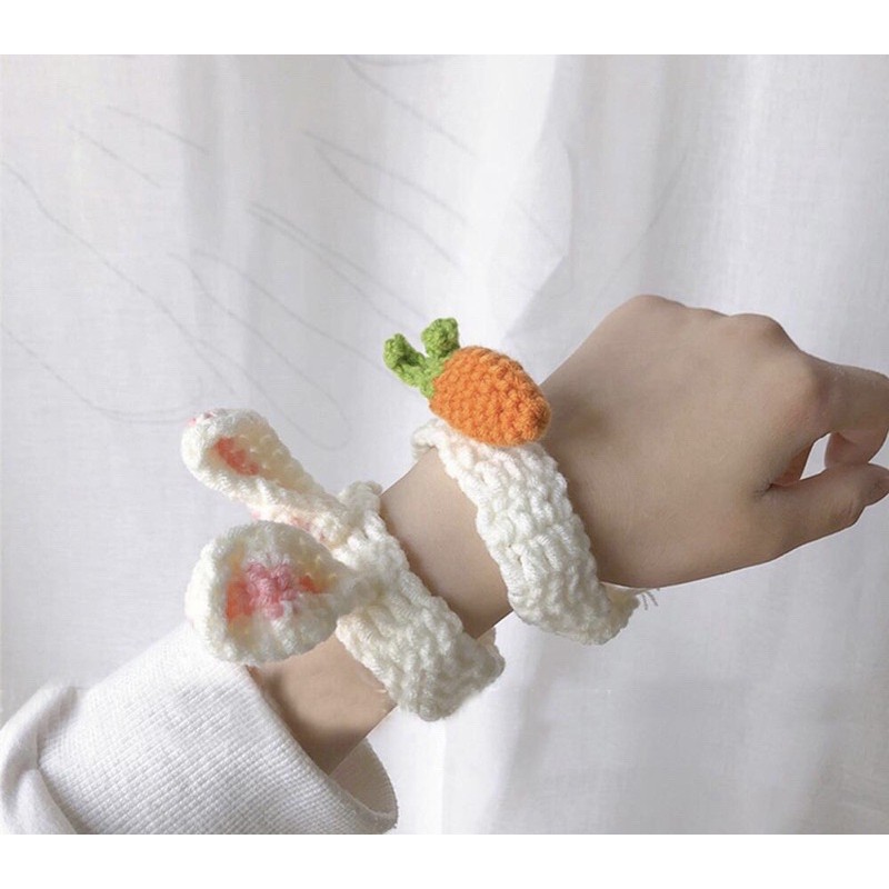 SẴN vòng tay đan len siêu cute