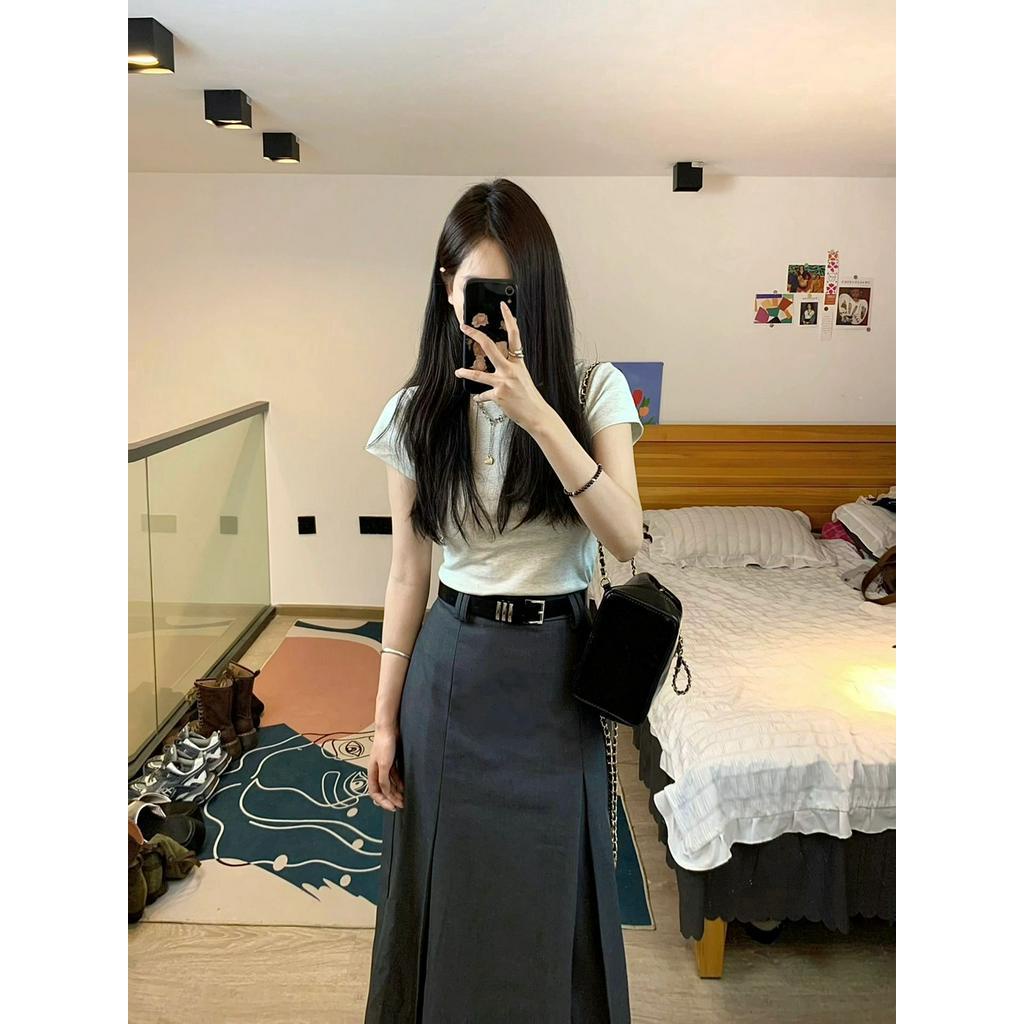 Bộ Áo Thun Trơn Màu Sắc 63391 + Chân Váy Lưng Cao Xinh Xắn Dành Cho Nữ