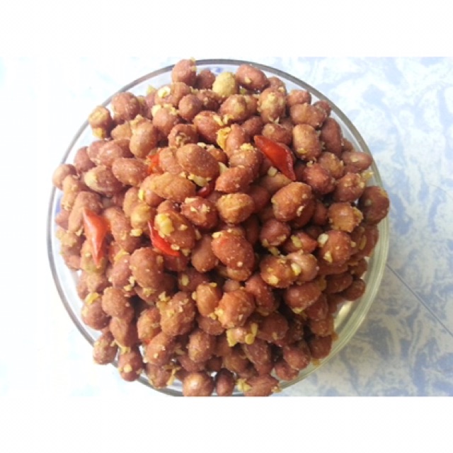 0.5KG ĐẬU HÀ LAN RANG TỎI ỚT VÀ 0.5KG LẠC RANG TỎI ỚT