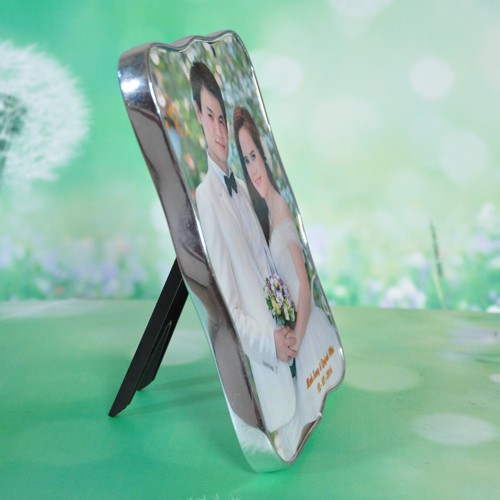 in ảnh ép mica để bàn