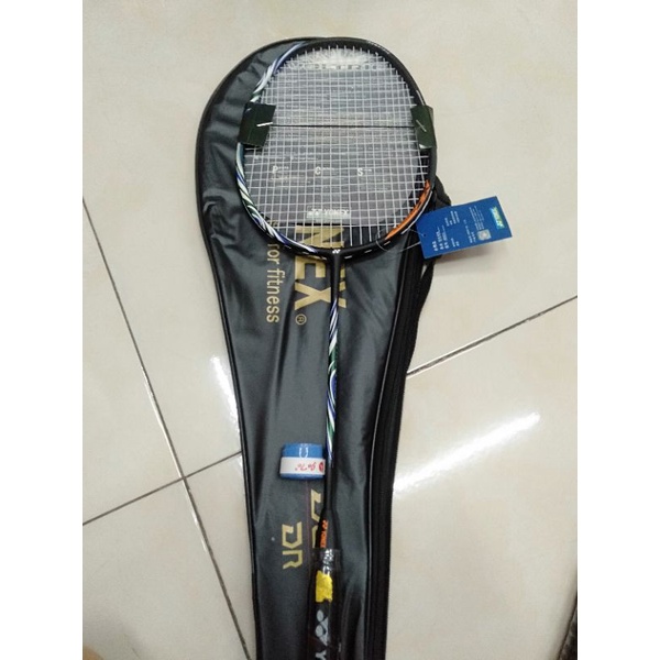 Vợt cầu lông yonex khung carbon cao cấp(tặng túi quấn cán +đan lưới sẵn )