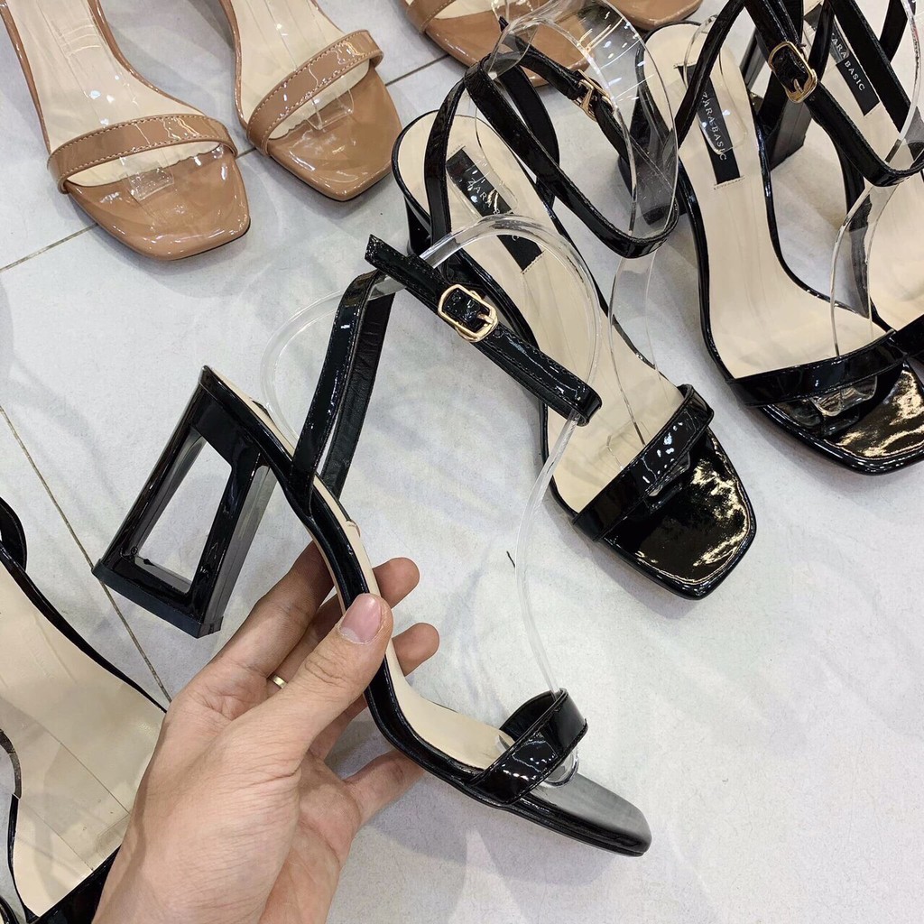Giày sandal cao gót đế lỗ mới