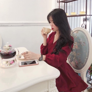 Váy đỏ xinh xắn