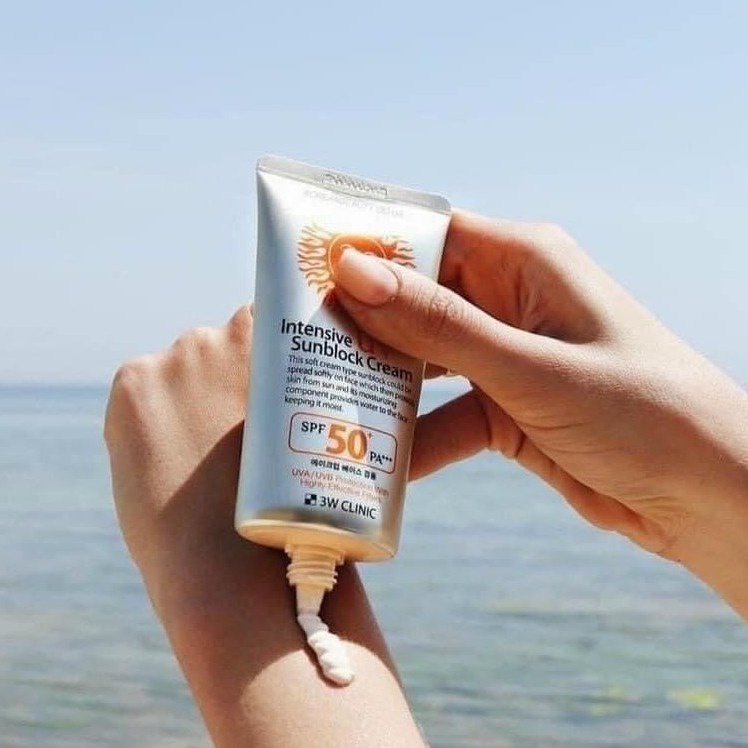 Kem Chống Nắng 3W Clinic Intensive UV Sunblock Cream SPF50+ PA+++ 70ml