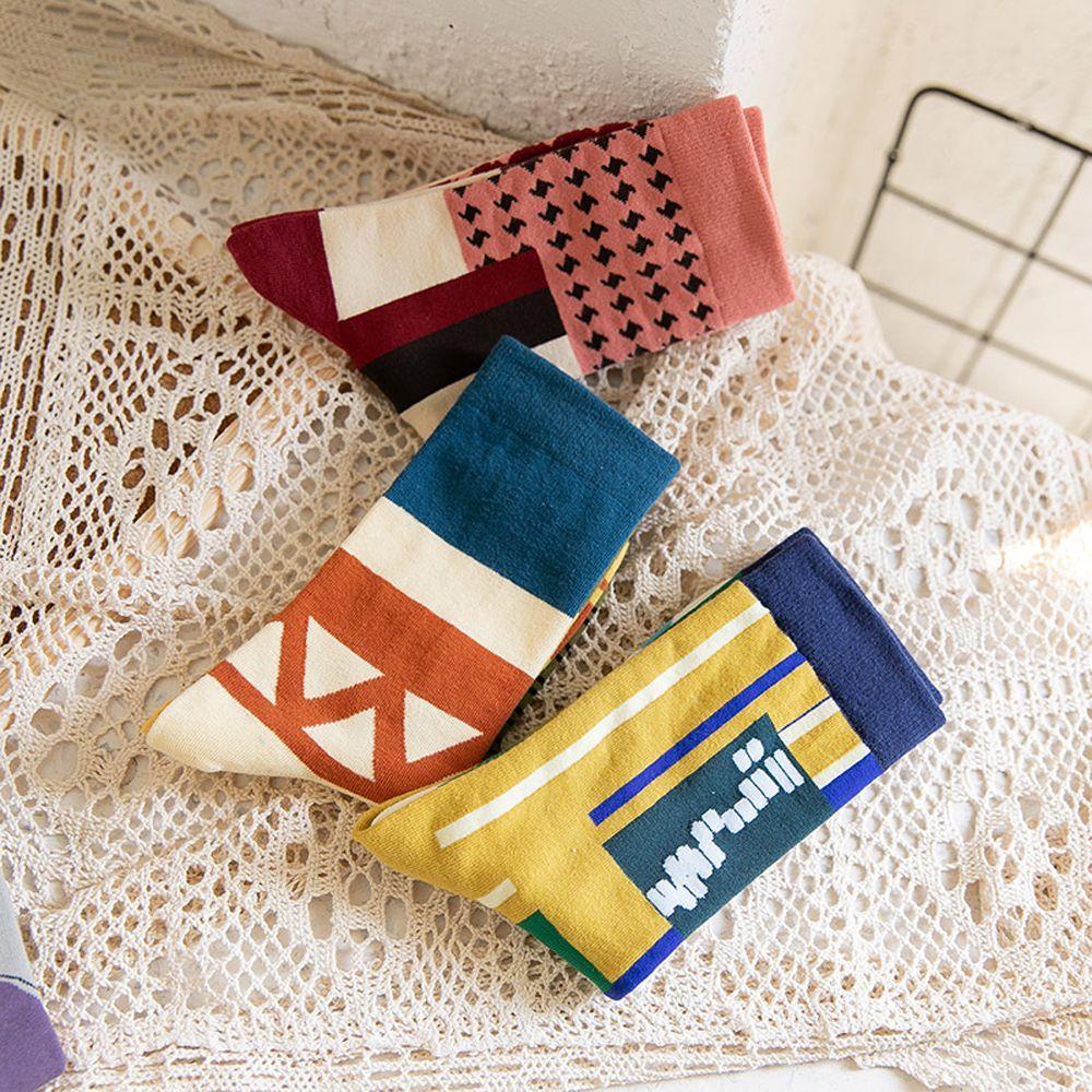 1 Đôi Tất Chân Kẻ Sọc Thời Trang Cho Nữ