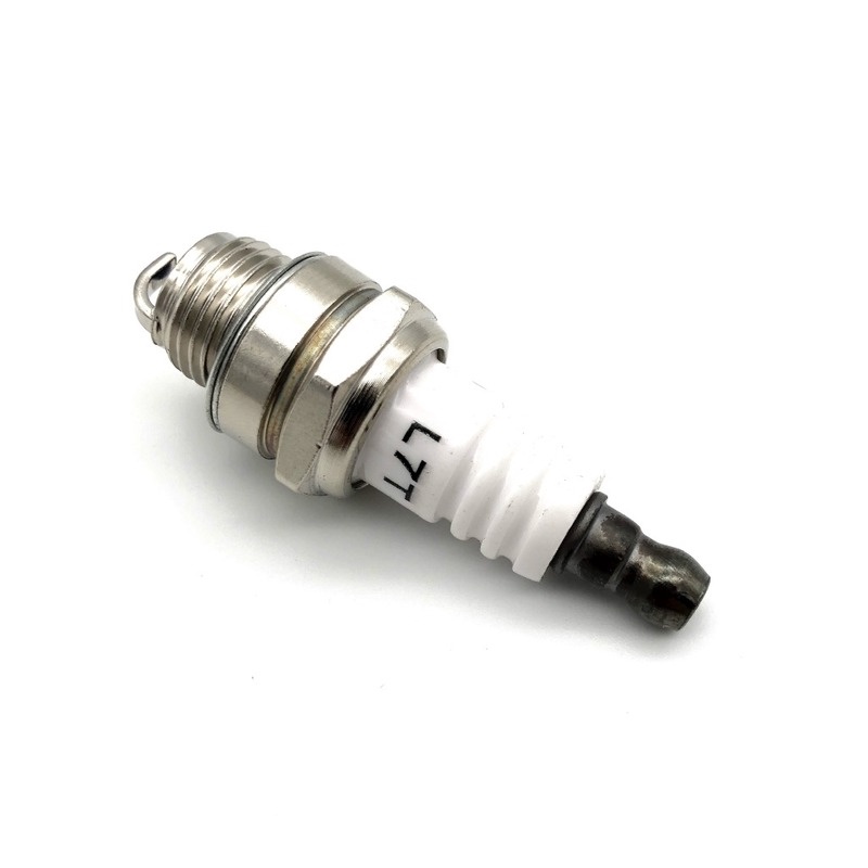 Bugi L7T Cho Máy Cắt Cỏ