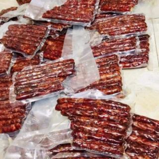 Lạp xưởng đặc sản tây bắc ( thịt lợn đen)