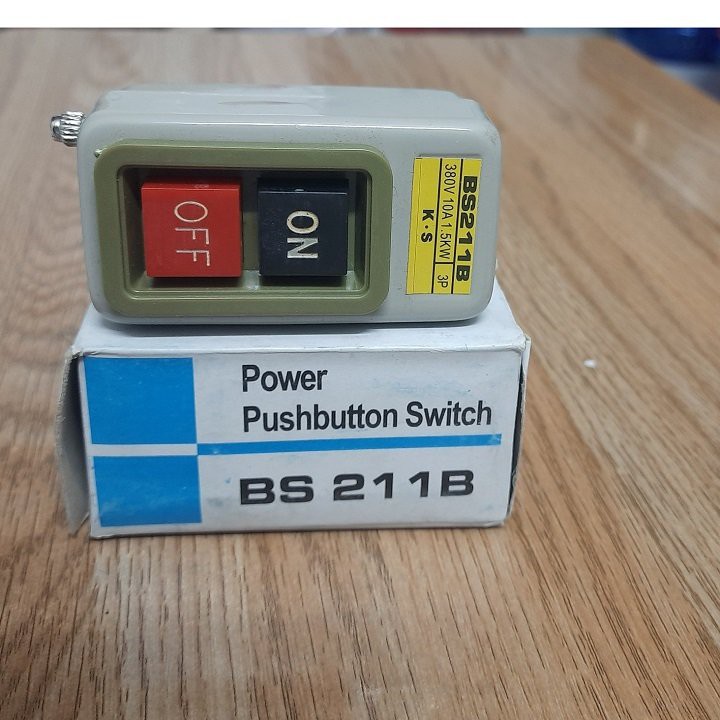 Công tắc bấm dính ON - OFF 3 pha 10A /15A / 30A Trung Quốc và Đài Loan