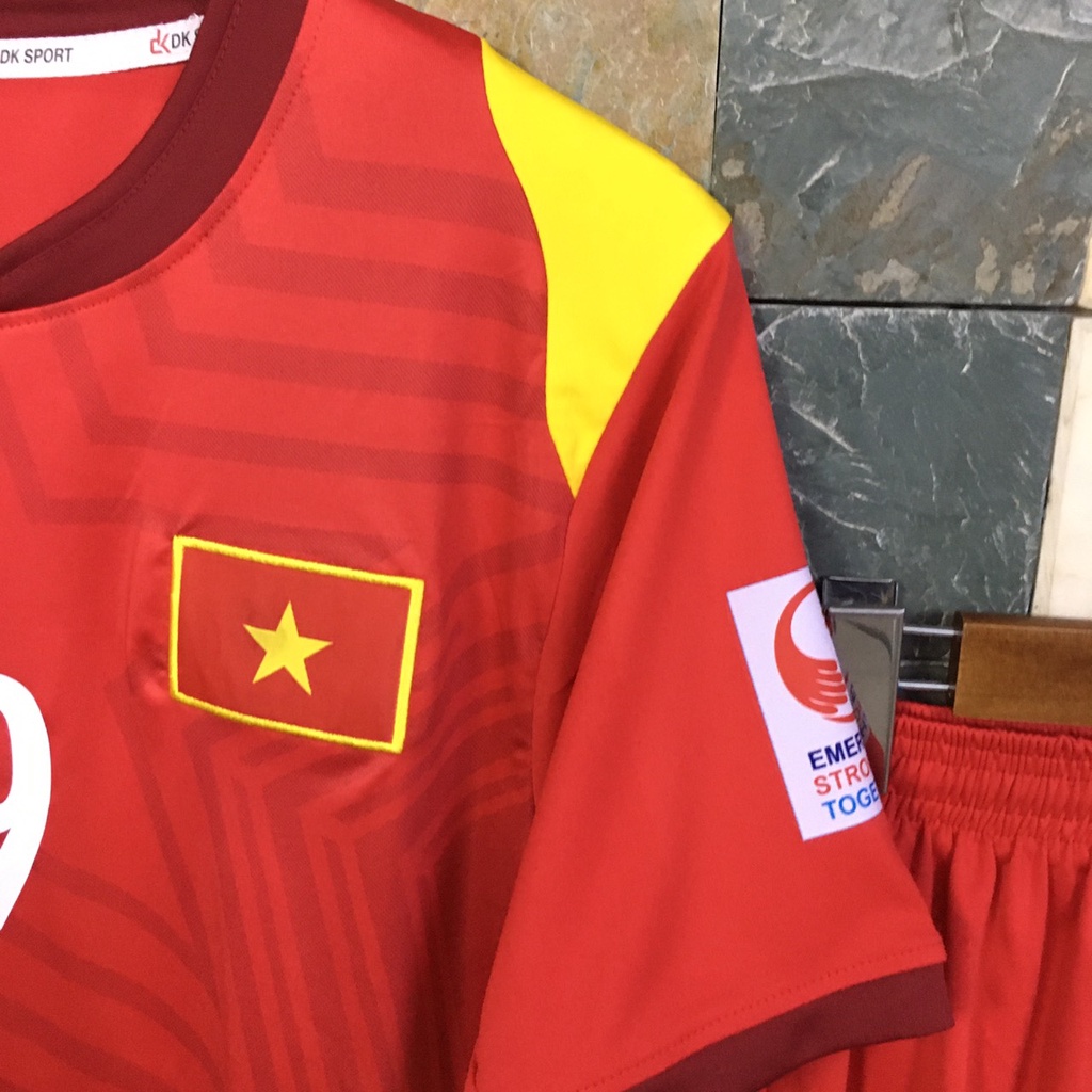Bộ quần áo bóng đá Ngôi sao cầu thủ Việt Nam vòng loại WC2022