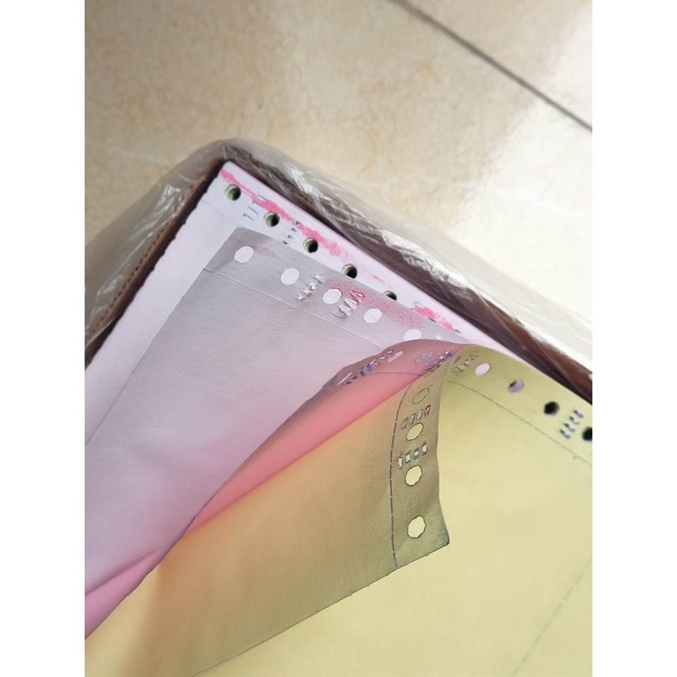 Giấy in liên tục 3 liên khổ 300 x 260 x 63