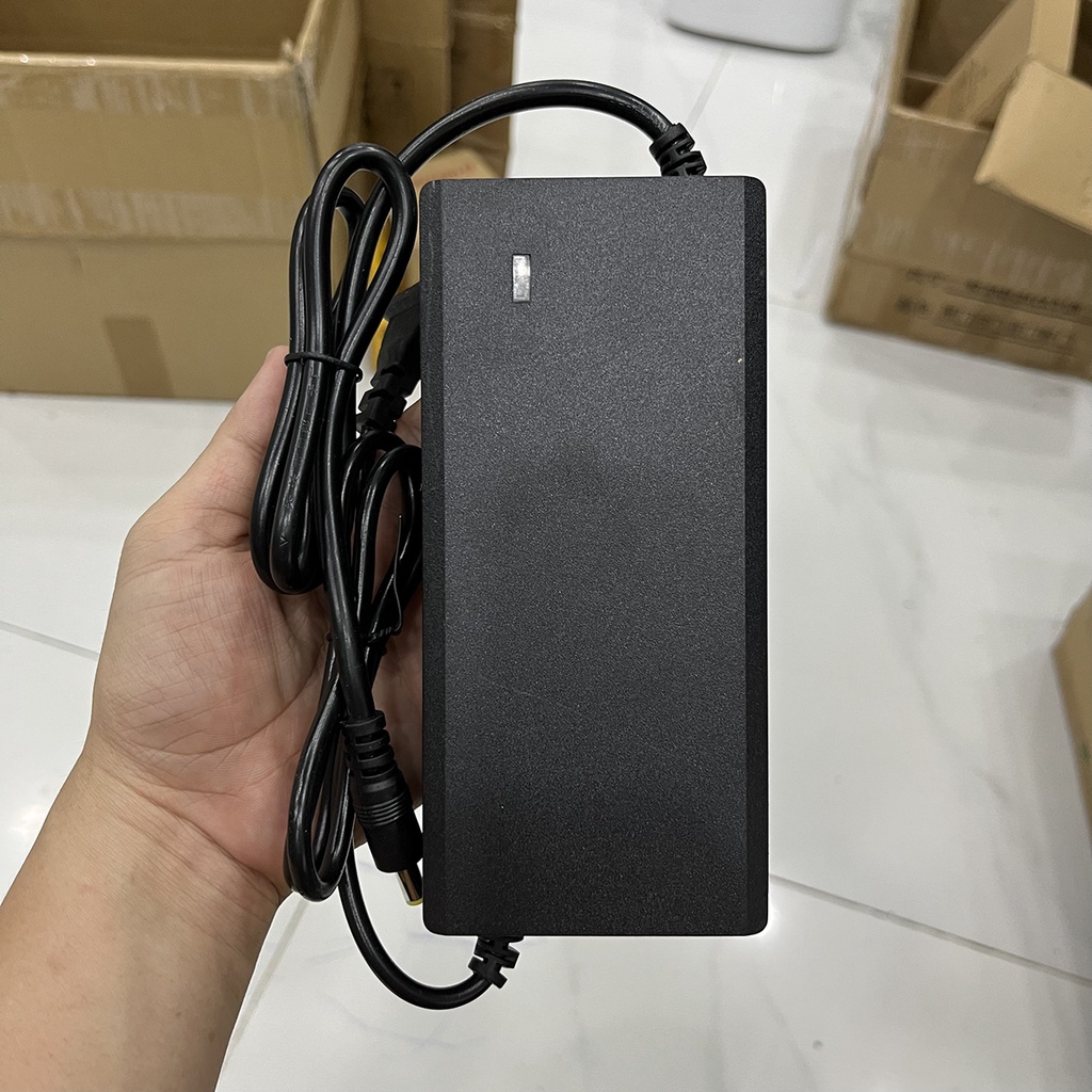 Sạc 3S 12.6V 10A dùng cho pin Li-ion 3.7V
