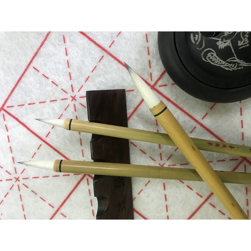 BÚT LÔNG THƯ PHÁP - GIA KIỆN BẠCH VÂN