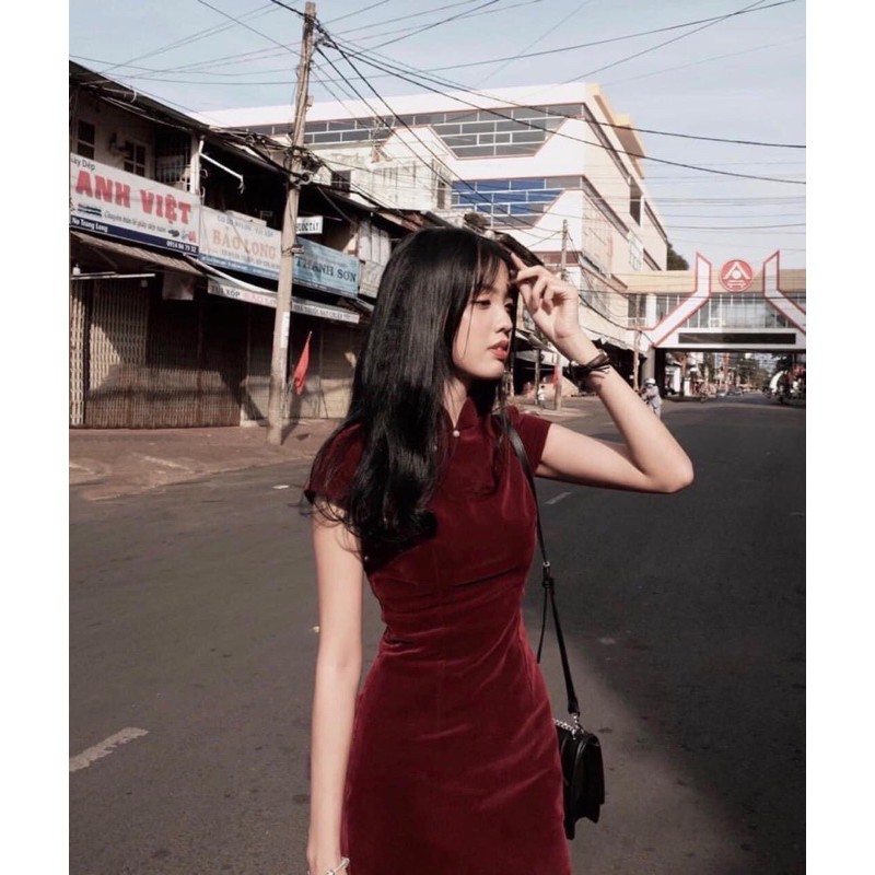 Sườn xám cổ tàu xẻ tà chất vải nhung cao cấp - T5B | BigBuy360 - bigbuy360.vn