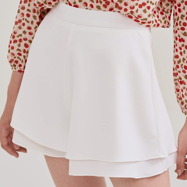 Quần váy Marc size S