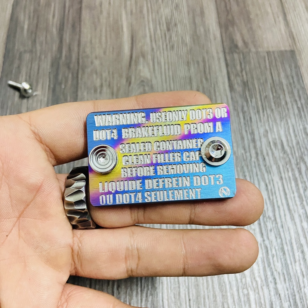 (XE HONDA) Bộ sưu tập nắp dầu thắng dĩa chữ zin độ màu kèm ốc SALAYA sử dụng cho dòng xe WAVE, DREAM, FUTURE, SONIC, MSX