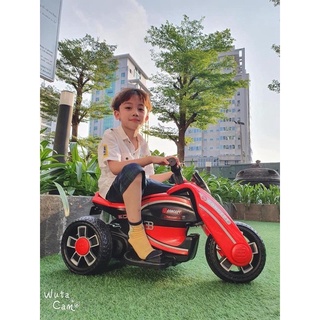 XE MÁY ĐIỆN CHO BÉ CÓ ĐÈN VÀ NHẠC