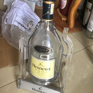 Vỏ chai rượu Kệ võng dành rót rượu 1,5lit chai lớn