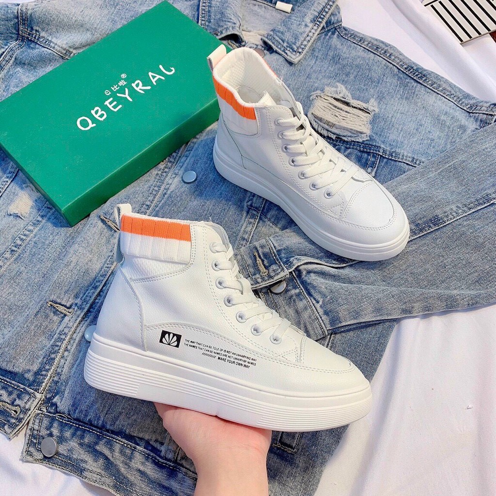 Giày Thể Thao Nữ, Giày Thể Thao Nữ  Độn Đế Thời Trang  Cao 5 Cm, Phối Len Cá Tính Năng Động Trẻ Trung Hai Màu Đen Trắng | BigBuy360 - bigbuy360.vn