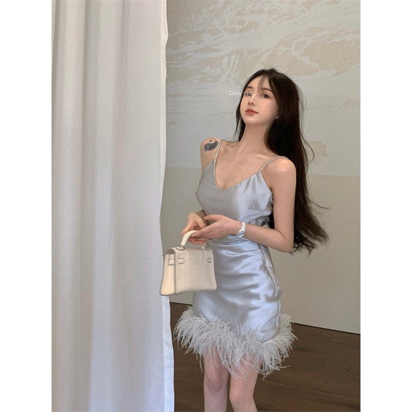 Váy Ngắn Hai Dây Màu Trơn Kiểu Đà Điểu Mới