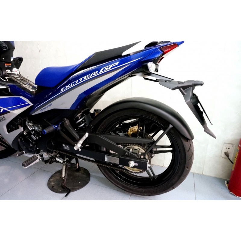 Dè biển số chắn bùn sau Exciter 150 chính hãng Yahama