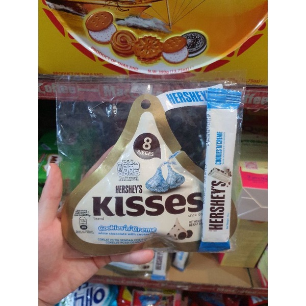 Socola trắng Hershey's kisses với bánh quy 36g