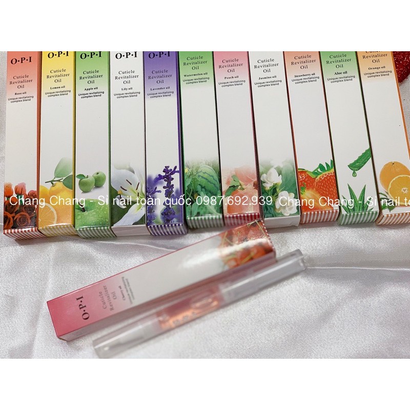 Bút dưỡng viền móng OPI loại tốt.