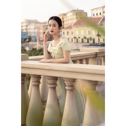 SIXDO newtag đầm gấm xanh trễ vai mới nguyên tag S/M