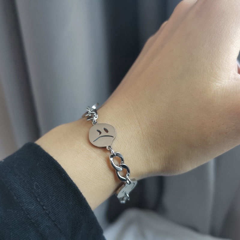 Vòng Tay Mặt Cười Phong Cách Hip Hop Cá Tính