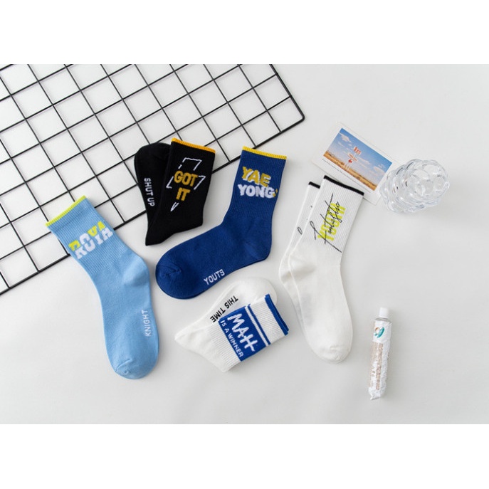 Vớ Tất thể thao cao cổ Nam Nữ nhiều màu phong cách trẻ trung, cá tính.