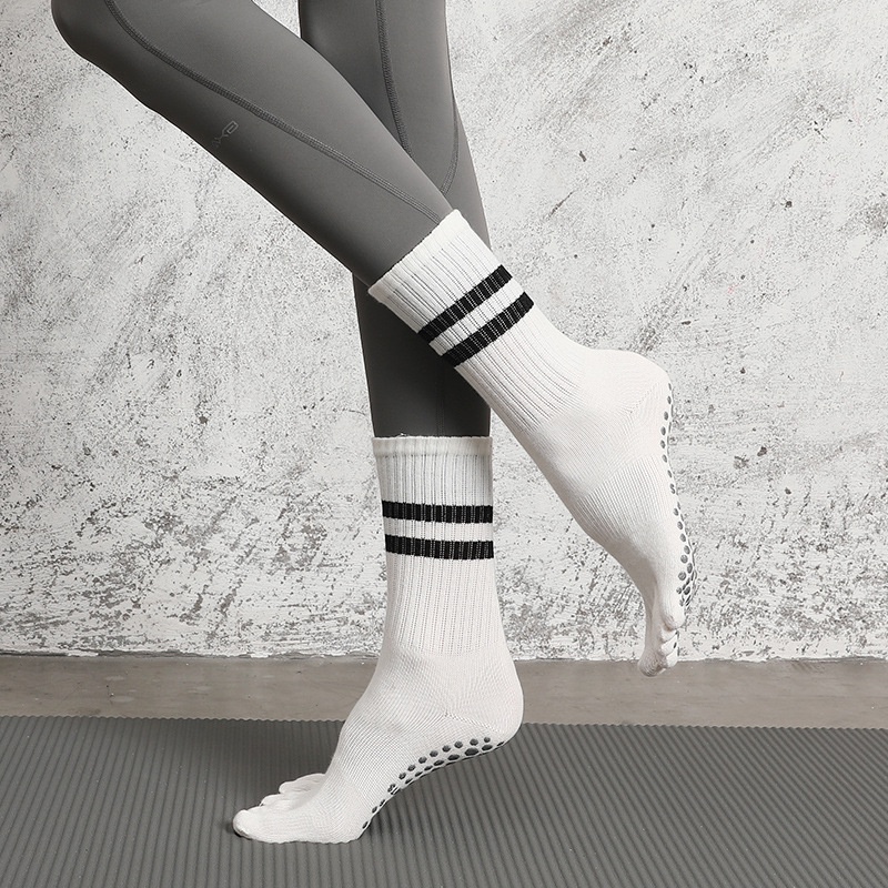 Vớ Cotton Năm Ngón Chống Trượt Dùng Tập Yoga / Pilates / Nhảy Múa Chất Lượng Cao Cho Nữ