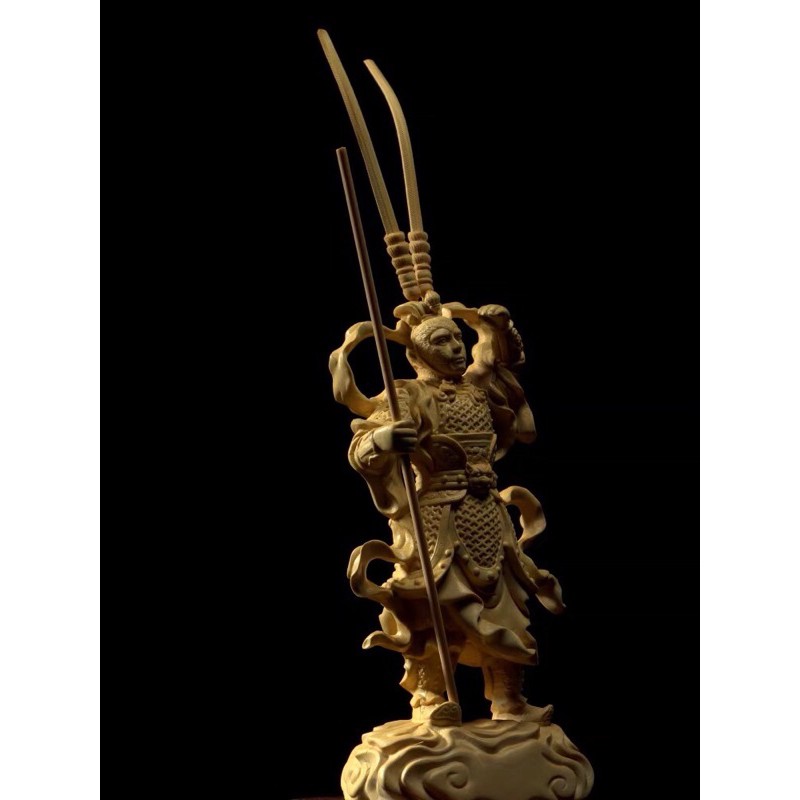 Tượng gỗ : Tề Thiên Đại Thánh. cao: 23cm-ngang: 7.5cm-sâu:5cm