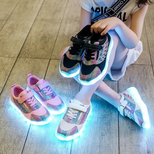 Giày thể thao đèn led phát sáng cho bé