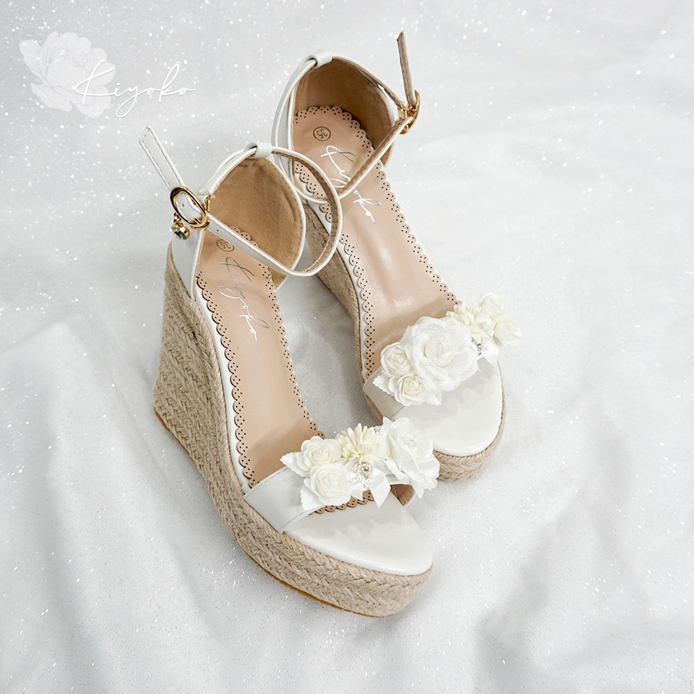 Giày cưới đế xuồng Kiyoko đính hoa trà 11cm