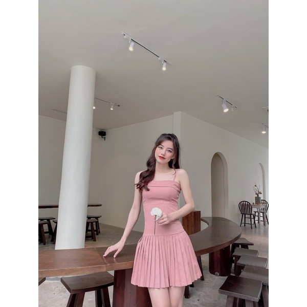 Đầm xếp ly thắt nơ 𝘗𝘪𝘯𝘬𝘺 𝘗𝘭𝘦𝘢𝘵𝘦𝘥 𝘋𝘳𝘦𝘴𝘴