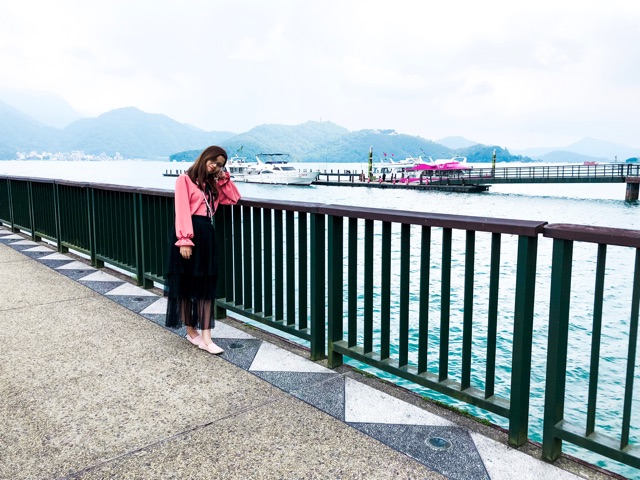 Chân váy ren tầng nội địa Thái (ảnh thật Vân mặc màu đen ở cuối nha) | BigBuy360 - bigbuy360.vn