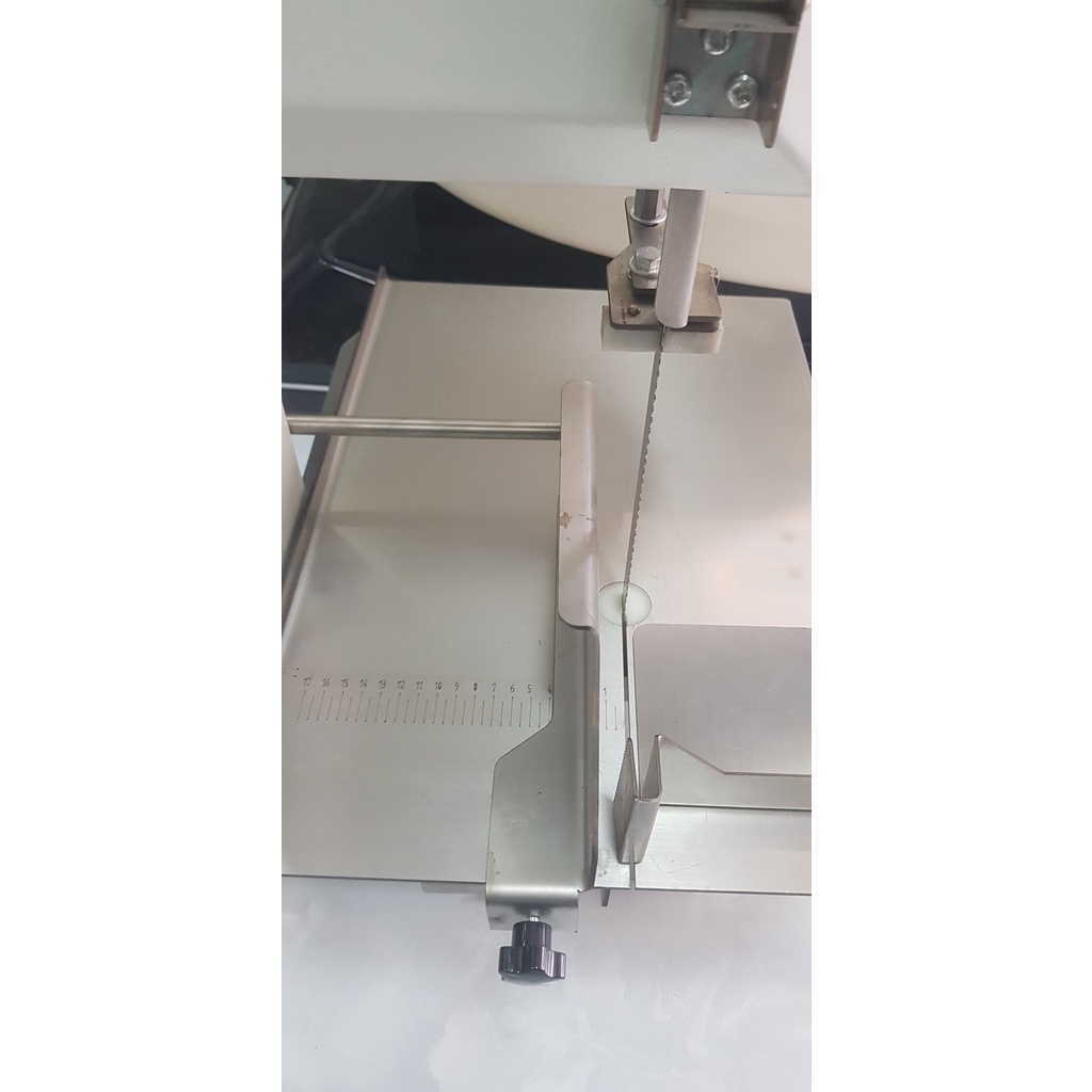 Máy cưa xương Goodfor 1500W