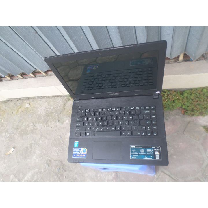 laptop Asus x452l, intel core i3 4030, ram 4gb , gpu 2G chơi game