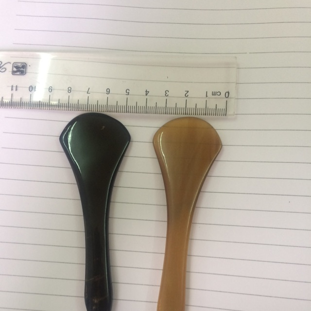 Day huyệt cạo gió sừng