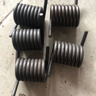 Lò xo máy cắt đẩy LS1018L