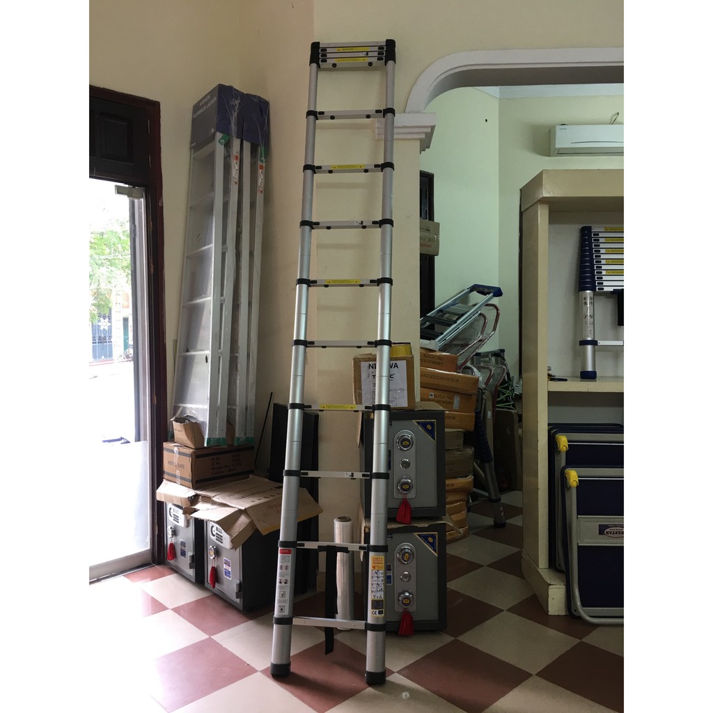 Thanh lý thang rút  3,8m giá rẻ bèo
